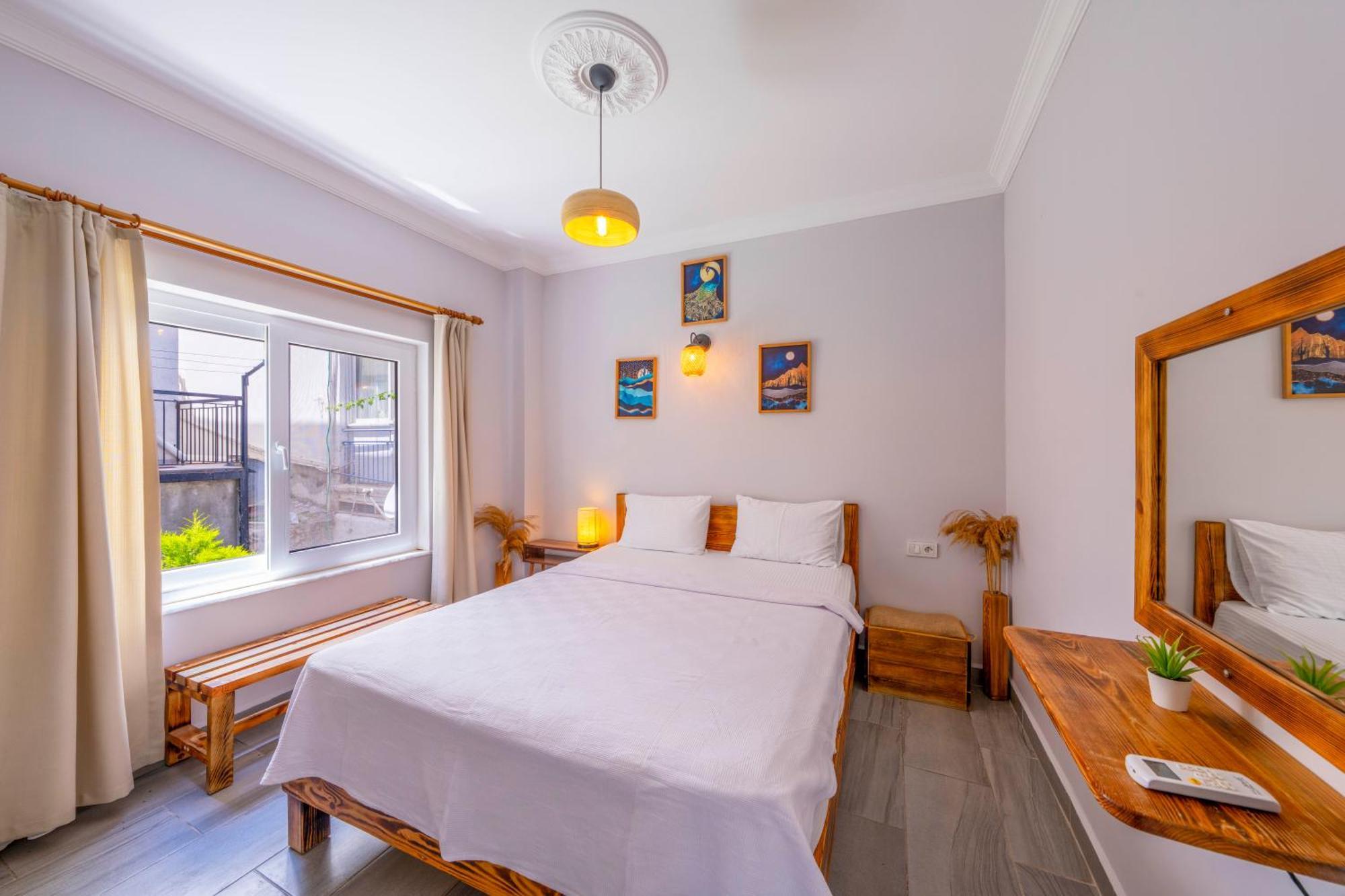 Larex Aparthotel *