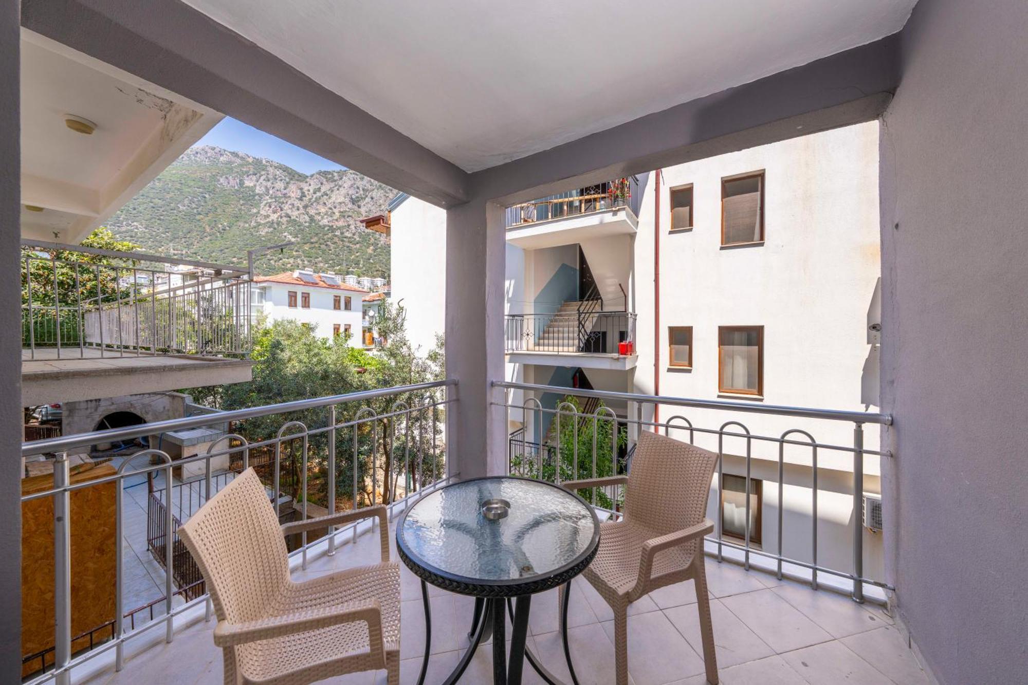 Larex Aparthotel *